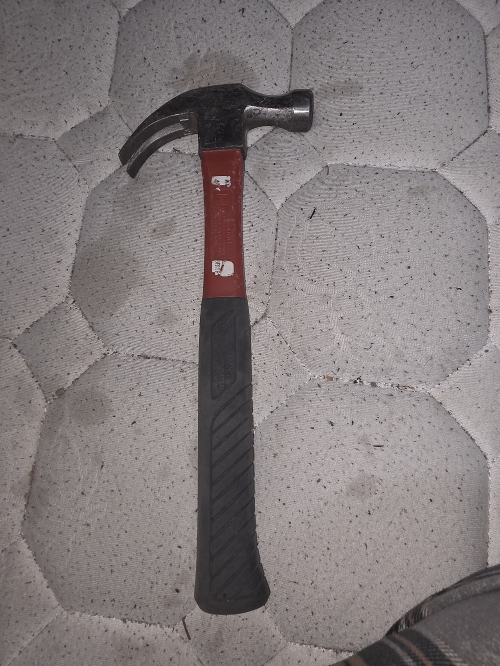 Men's Grooming - Red and Black Hammer Styling Tool (Brand Unspecified)